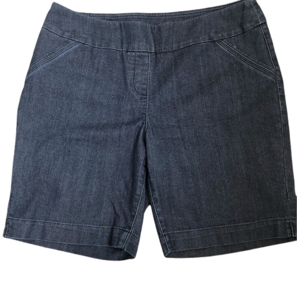 Kim Rogers Pants - 🦋 *NWOT* Kim Rodgers Petite Bermuda Shorts 🦋